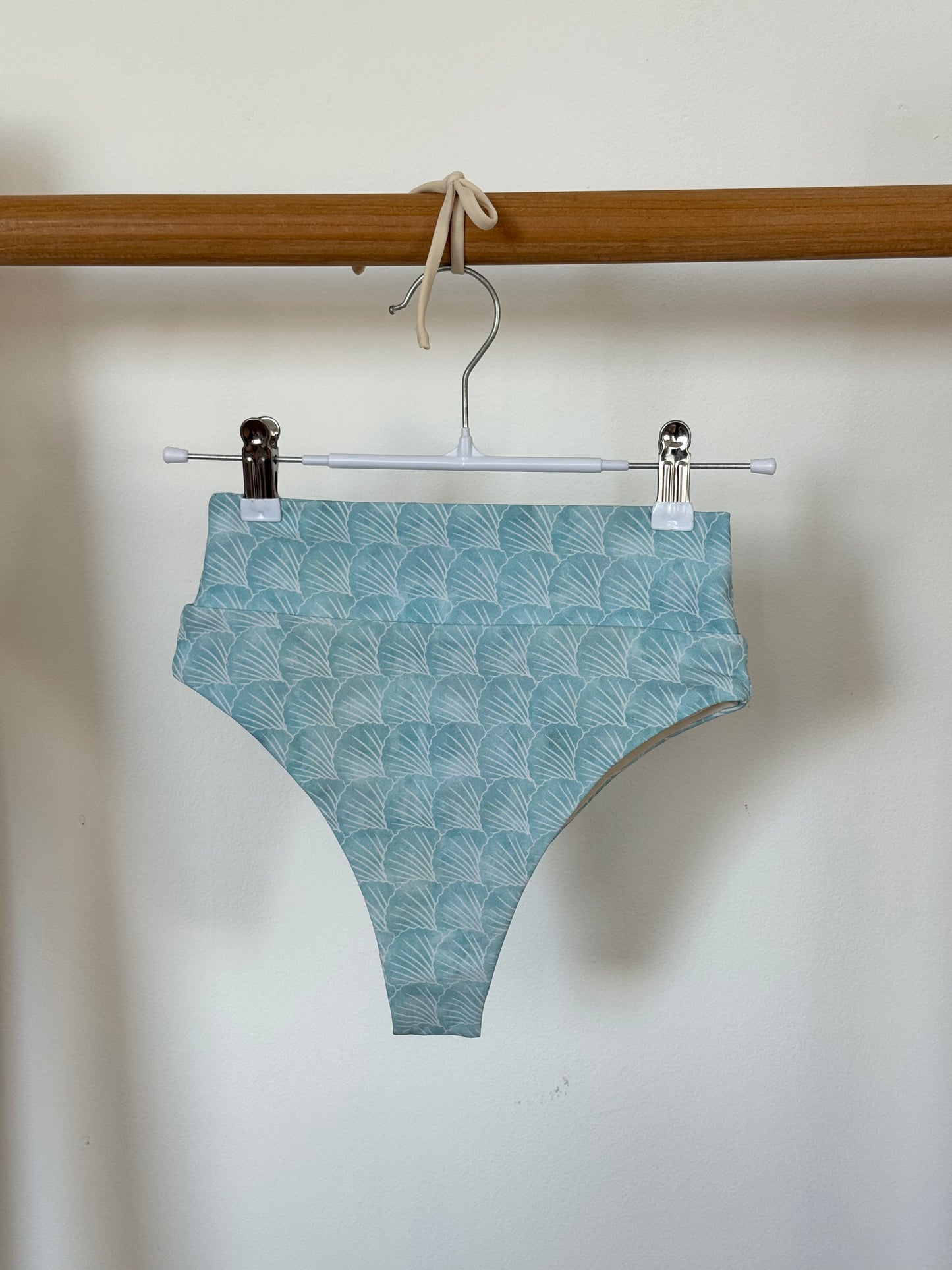 Bay Scallop - High Waist Bottom